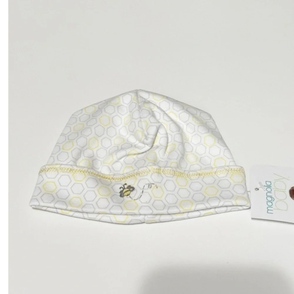 Magnolia baby infant cotton hat. NWT busy bee.